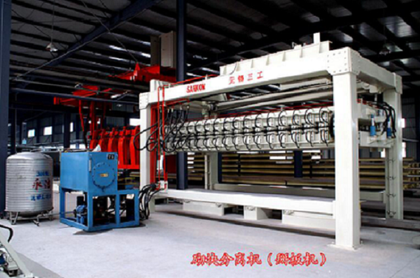 加氣線(xiàn)掰板機(jī)
